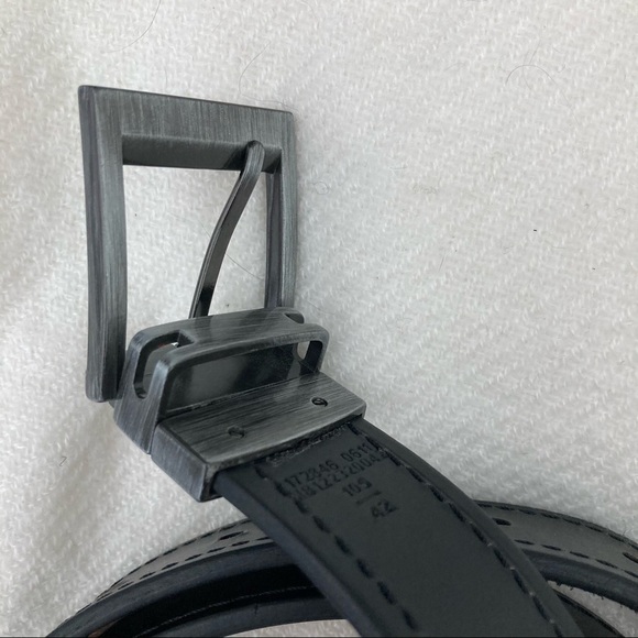 FOSSIL Sz 42 Reversible Belt  Leather - Picture 3 of 4